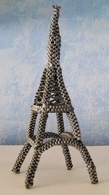 Tour Eiffel scoubidous